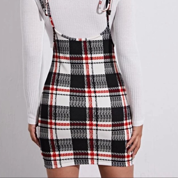 Free with purchase of $60 or more Dress skirt - Picture 3 of 4